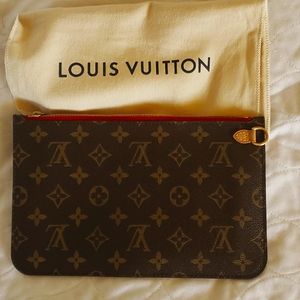 LOUIS VUITTON NEVERFULL POCHETTE